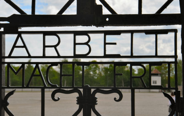 dachau1